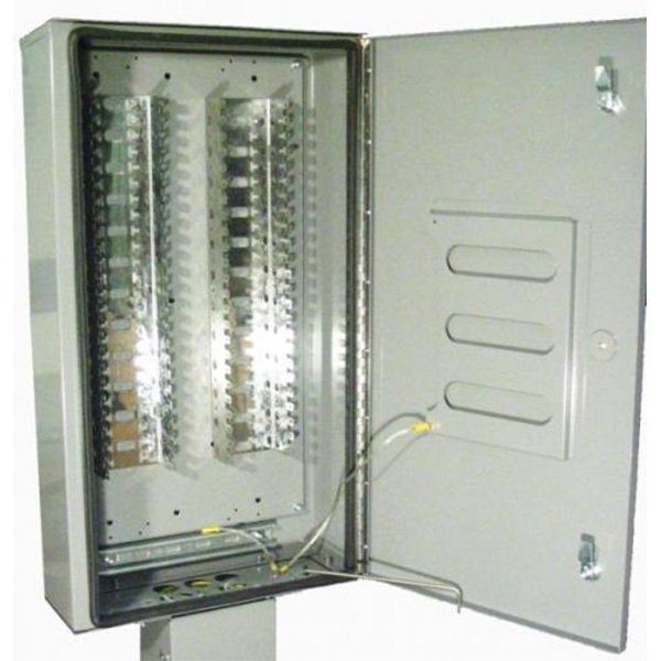 560 Pair Weatherproof Pole Mount Cabinet